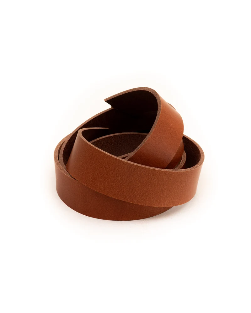 Austin Collection strap | Matte buffalo leather with a rustic edge and subtle pull-up