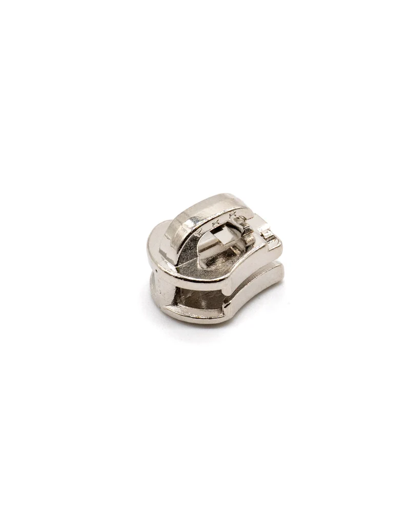 YKK Exclusive slider with click system | Elite finishes | Size 5