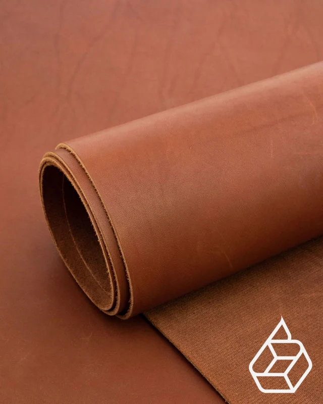 Novonappa® collection | Iconic, double-tanned calfskin leather (0.9 mm - 1.1 mm)