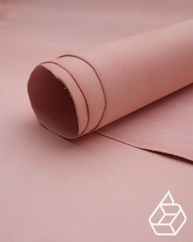 Pecos Raw Tara Collection | Semi-firm vegetable tanned harness leather (1.0 mm - 1.2 mm)