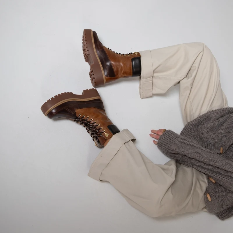 REAL MOMENTS - BROWN/COGNAC
