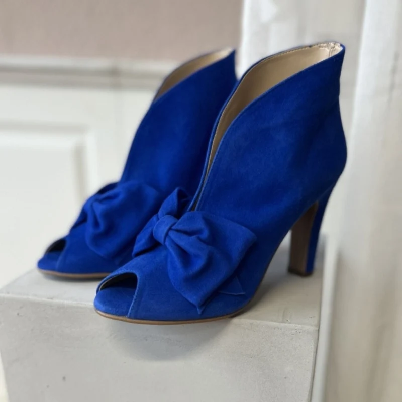 PASSION AND MORE - ELECTRIC BLUE