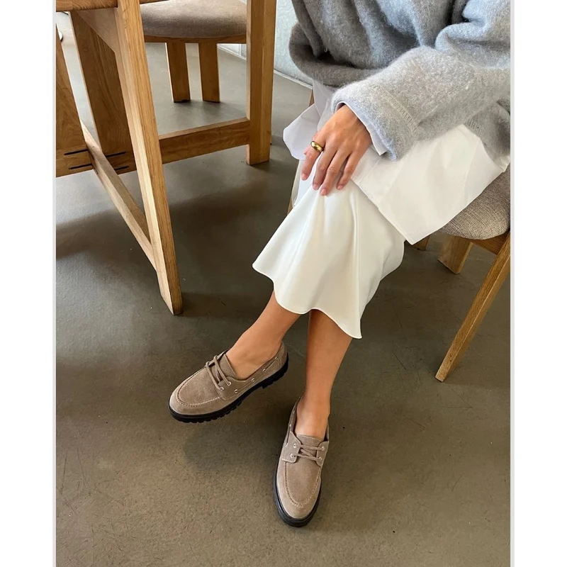 THE PASSION SHOE SUEDE - DARK BEIGE