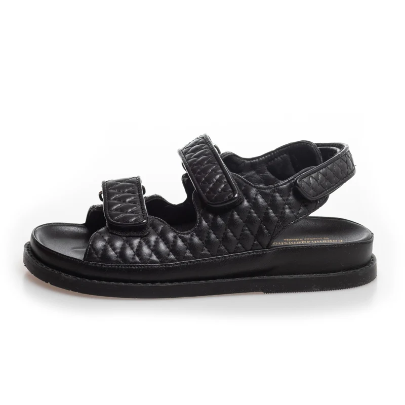 LUXURY - Black