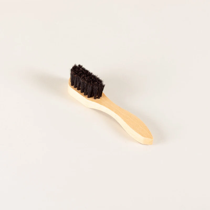 Applicator brush