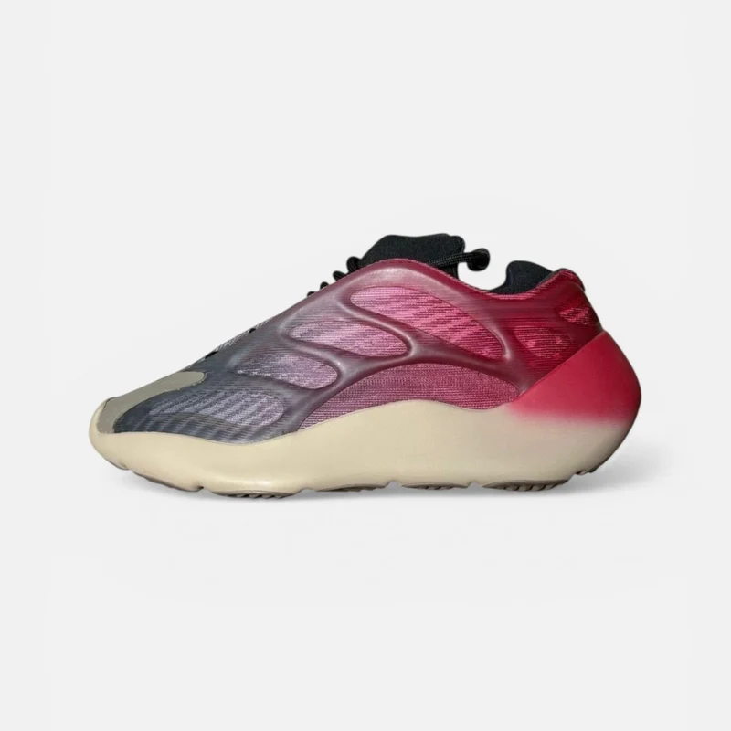 YEEZY BOOST 700 V3 | Fade Carbon | Code:779001 | UK 4 / US 4.5