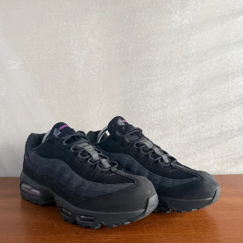 Nike Air Max 95 | Black/Vivid Purple | IH4457-001 | UK 9 / US 10