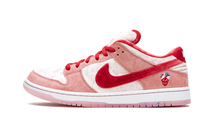 Nike SB Dunk Low Strangelove Skateboards