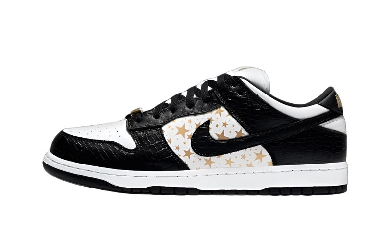 Nike Dunk Low SB Supreme Black