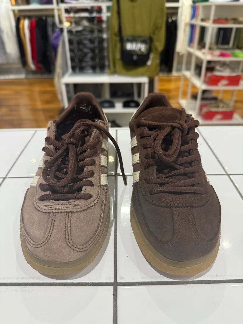 SUEDE RE-DYE REPAIR SERVICE WITH RETURN SHIPPING PRICE - £40